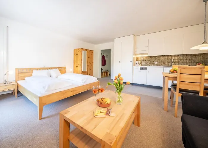 3206 Bequemes Und Helles